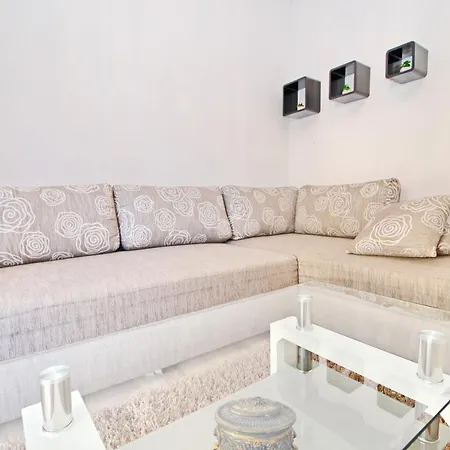 Apartment Maja