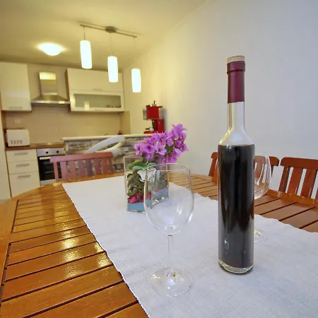 Apartman Apartment Maja